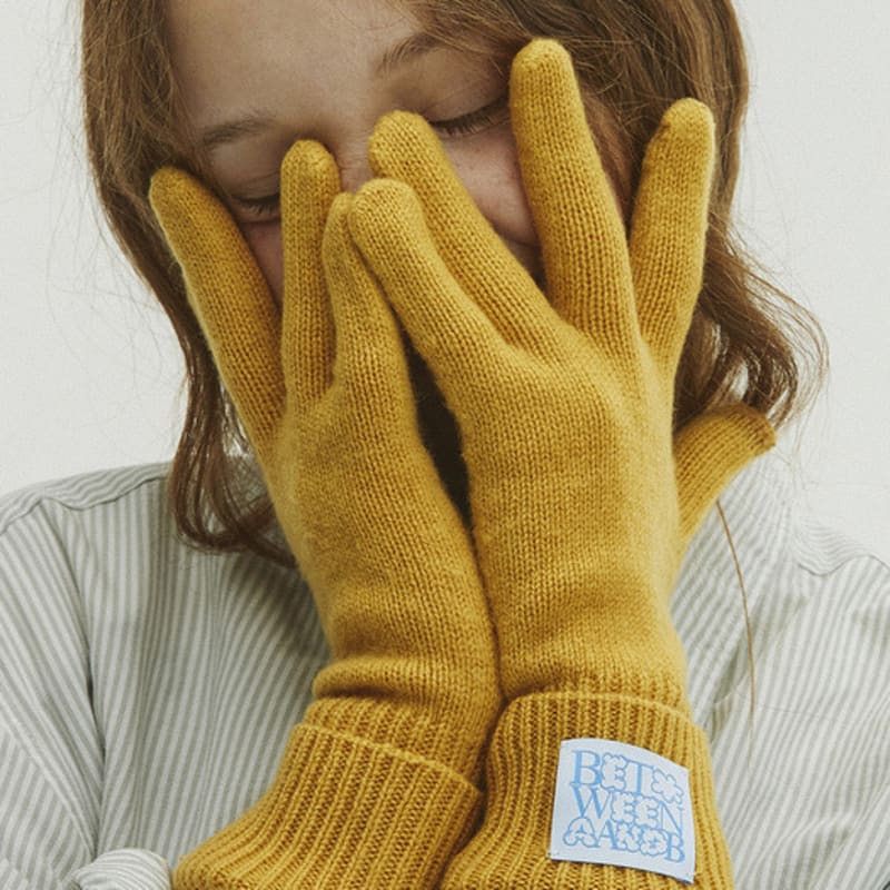 Between A and B Bubble Label Cashmere Wool Blended Gloves_4 Colors