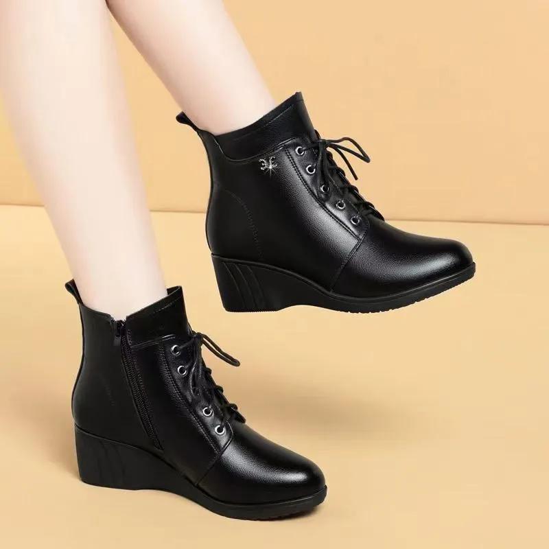 Mother Shoes Winter Women's Wedge-heeled Short Boots Plus Velvet Martin Boots Middle-aged and Elderly Boots Comfortable Cotton Shoes
