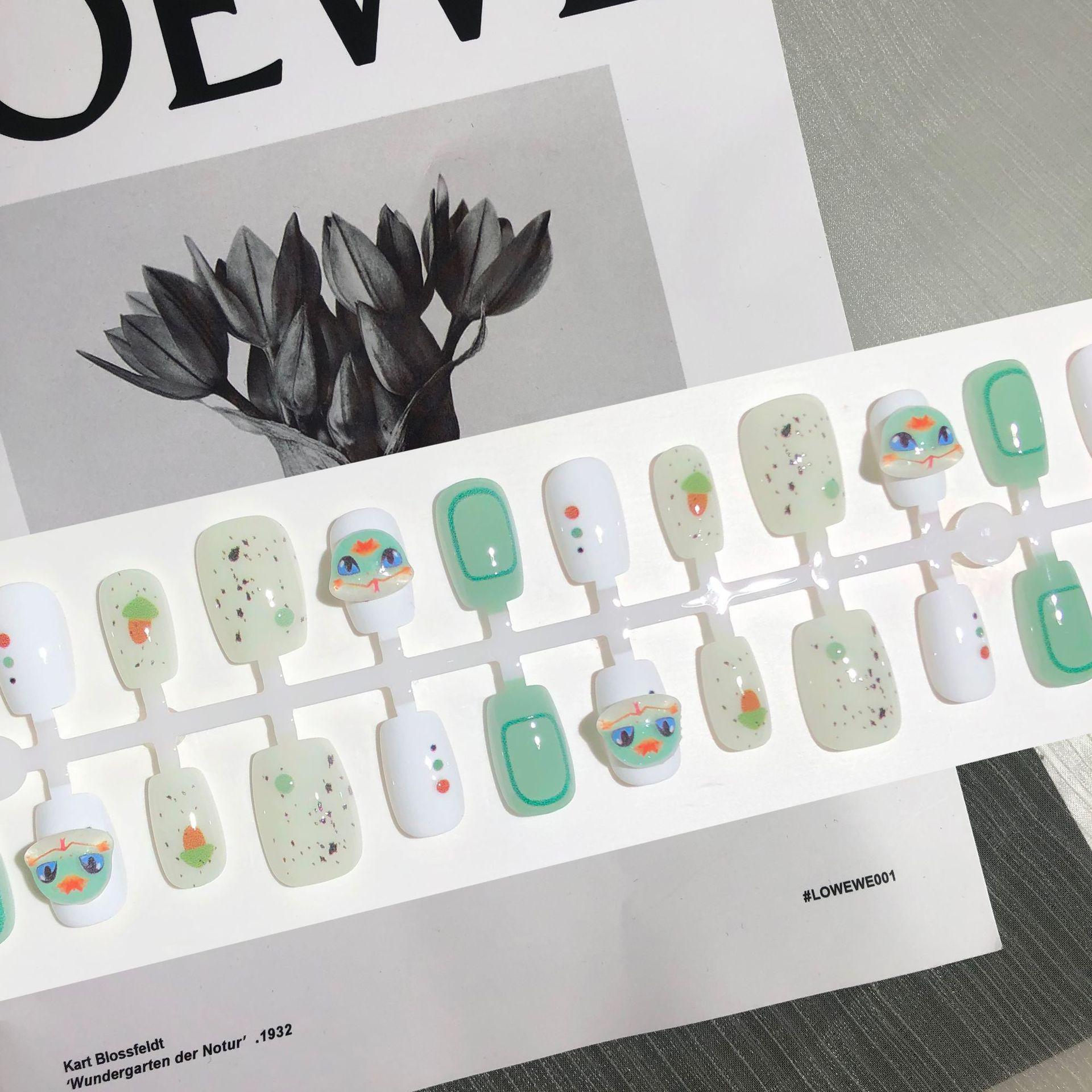 

Year of the Snake 3D Matcha Green Press-on Nails - Cute Cartoon Design for a Fresh New Year Look (30 Pieces)