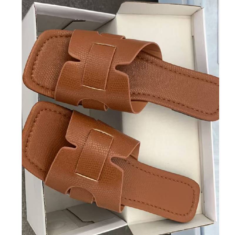 Summer Beach Shoes For Women With Leather Splicing Waterproof Lightweight Slipon Sandals