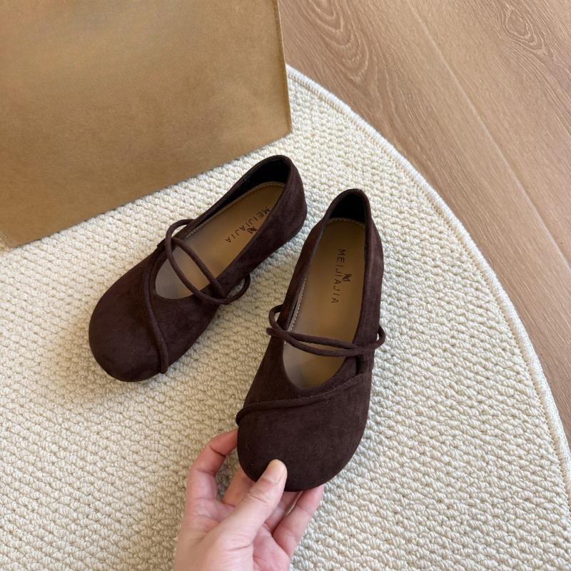 Round-toe Retro Soft-soled Shoes - Full-enclosed Women's Fall/winter Outerwear Flat Shoes Devotion