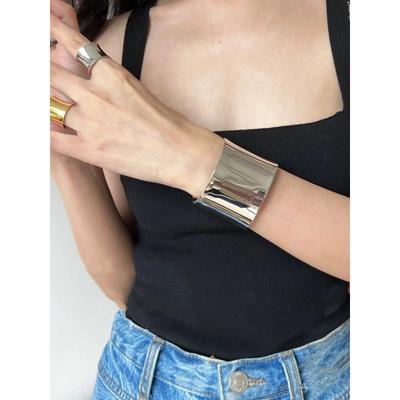 Curved Wide Version Smooth Opening Bracelet Female Special Interest Light Luxury Fancy European and American Couple Bracelet Armband Bracelet