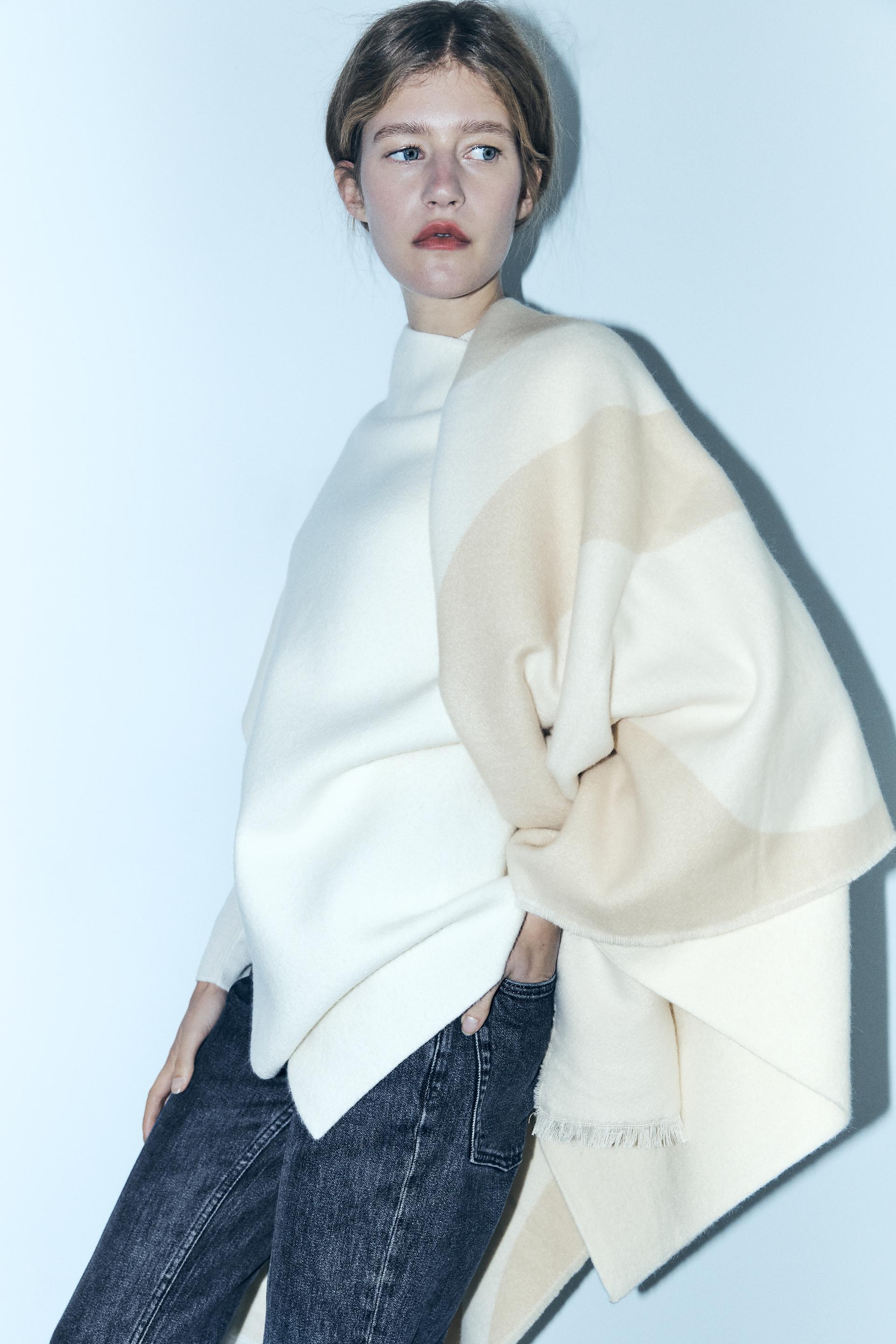 

GEOMETRIC JACQUARD SCARF