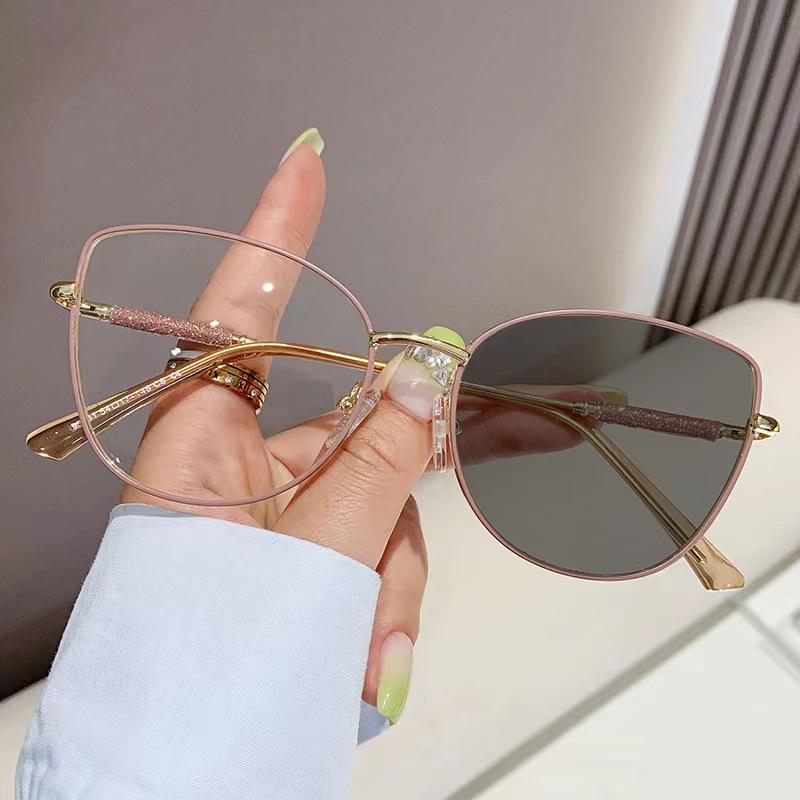Sexy Cat Eye Eyeglass Frames Women Trendy Transparent Optical Glasses Female Fashion Gradient Gray Sunglasses Women's Eyewear