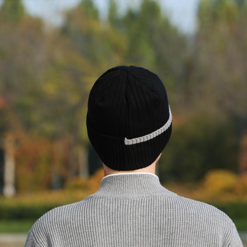 Knitted Hat Men'S Casual Versatile Wool Hat Outdoor Sports Cold Protection Knitted Hat Wind Double Hat