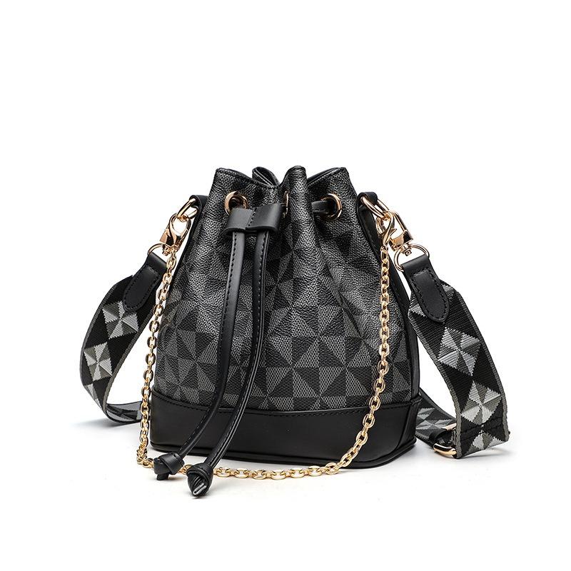 Retro versatile printed portable messenger bag drawstring autumn new classic women's bag shoulder small bucket bag