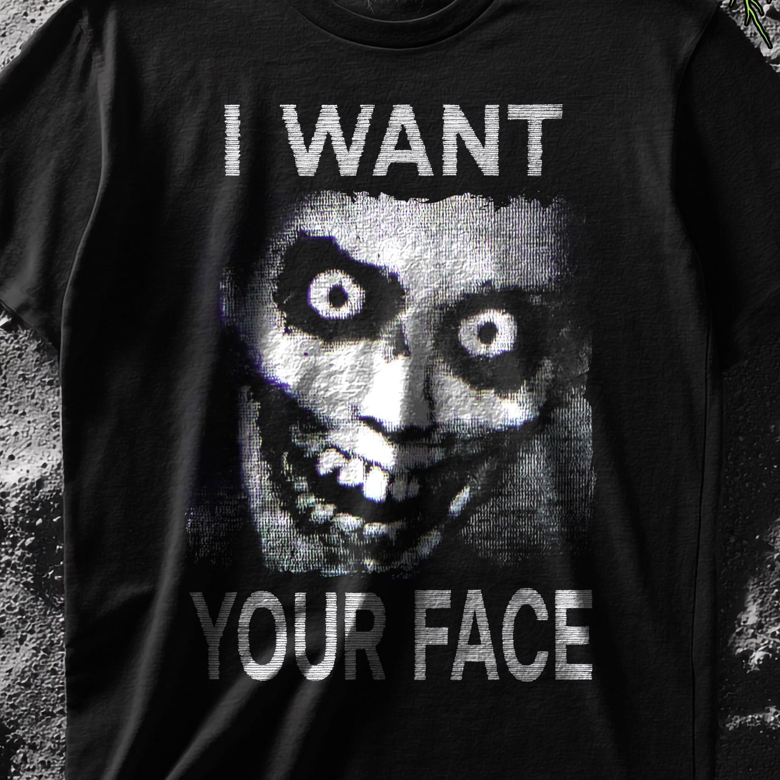 Creepy Horror T-Shirt | I Want Your Face, Disturbing VHS Static Graphic Tee S