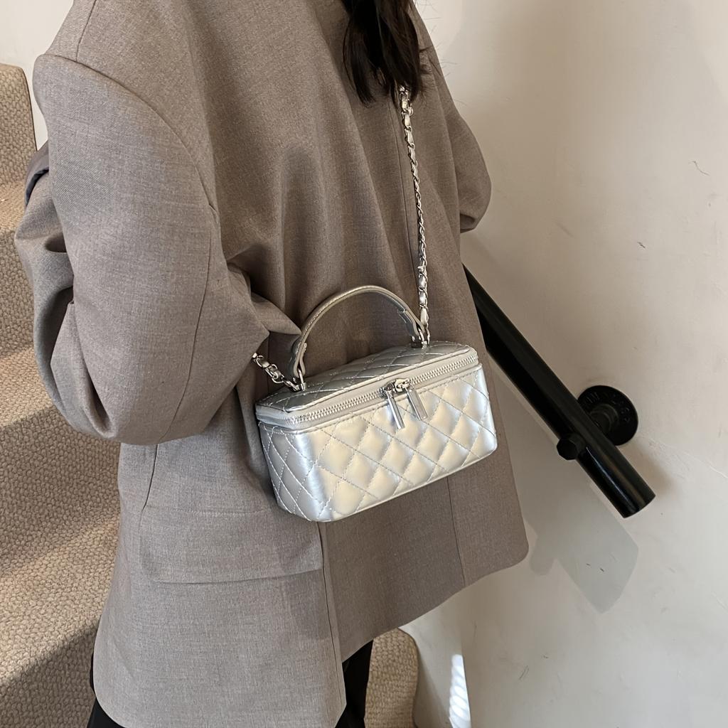 French Style Silver Quilted Box Bag, Versatile Everyday Crossbody Makeup Bag, Commuter Shoulder/Crossbody Women's Bag