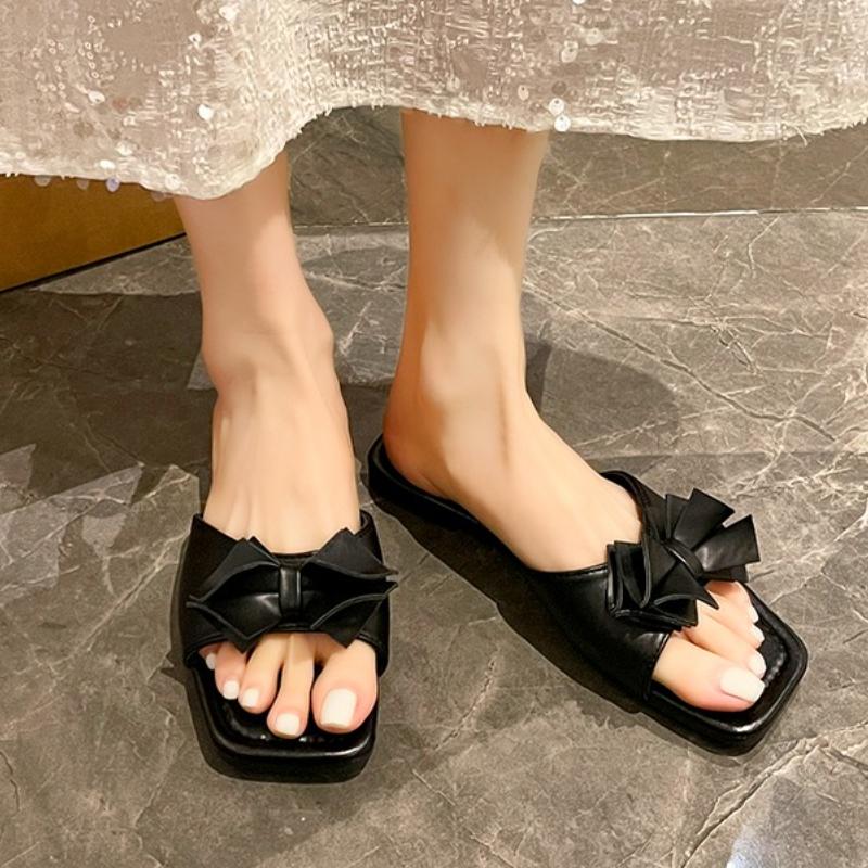 Spring/summer New 2025 Outdoor Flat Leather Bow Non-slip Beach Lady Slippers Casual All-match Fashion Women Sandals