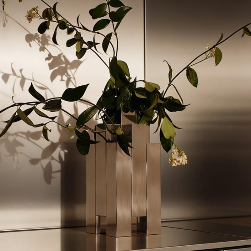 Stainless Steel Vase Decorative Vases Luxury Aesthetic Living Room Flower Bottle Modern Elegant Flowers Bottles Table Decoration