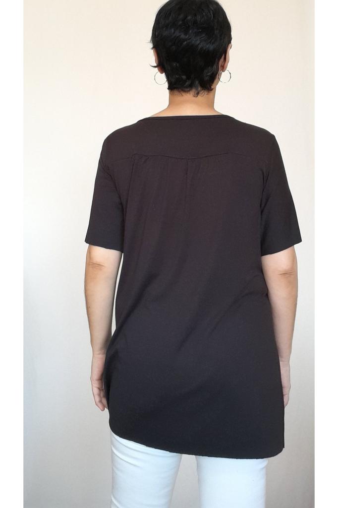 Women's Style Big Size T-Shirt Black Gathered Combed Cotton Viscose T-Shirt With Cropped Front And Back