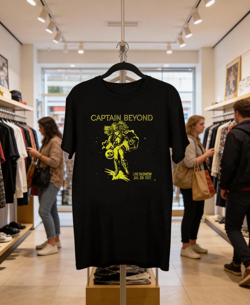 

Captain Beyond Live in New York 1972 Black All Size Gift Fan Shirt Unisex T-Shirt L