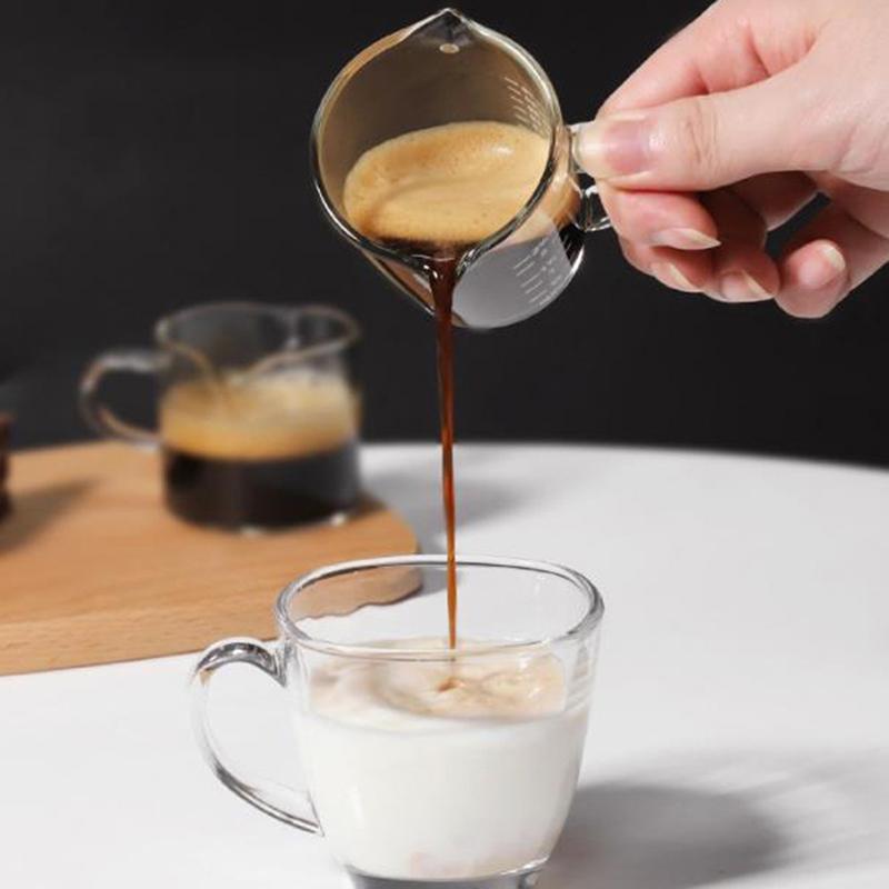 1 verre à shot expresso 70/75 ml, double bec verseur, tasse à mesurer, poignée résistante à la chaleur, échelle transparente, pichet doseur pour vin, lait, café
