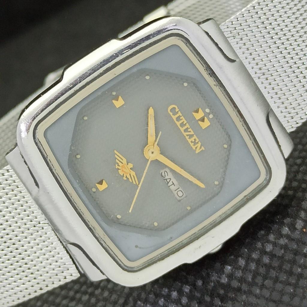 

USED VINTAGE CITIZEN AUTOMATIC JAPAN BOY D/D ORIGINAL DIAL WATCH 532b-a279538-2 SKU532b-a279538