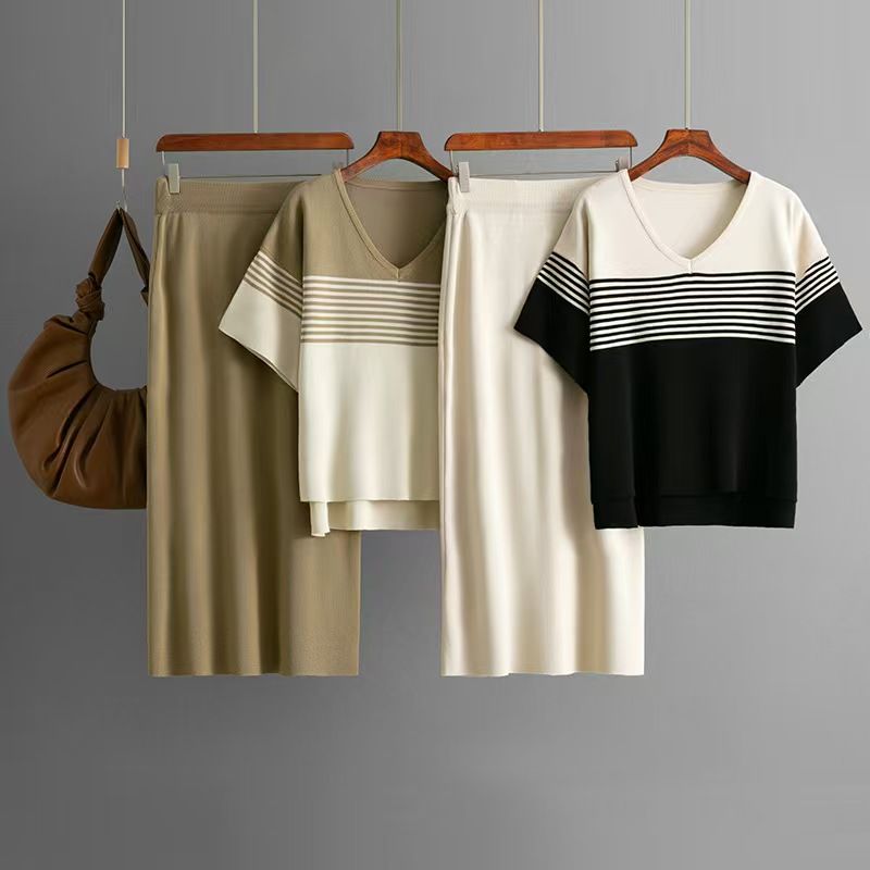 Western Style New Knitted Stripes Top Skirt Two-piece Set Knitted Top and Skirt Set