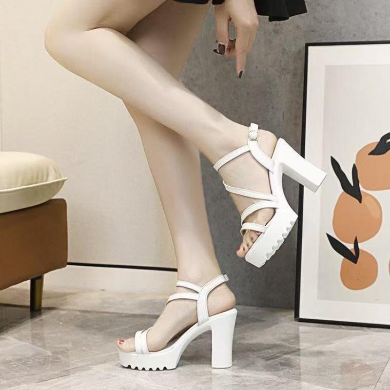 New Style Thick-soled Sandals with Anti-slip Properties for Women, Versatile and High-heeled Shoes.