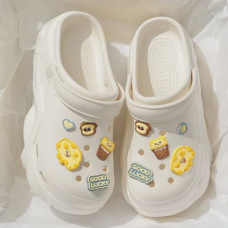 Damesandaler med tykk såle i EVA: Høydeøkende, sklisikre sko med deodoranthull for utendørs fritidsbruk