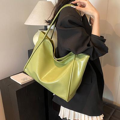 Soft Leather Large Capacity Bags Women's New Leisure Commuting Single Shoulder Bags Fashion College Student Versatile Tote Bag