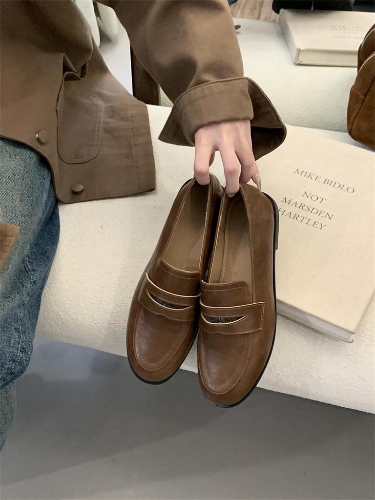 Brown retro loafers women's autumn and winter beanie shoes one-pedal black single shoes women's shoes British small leather shoes