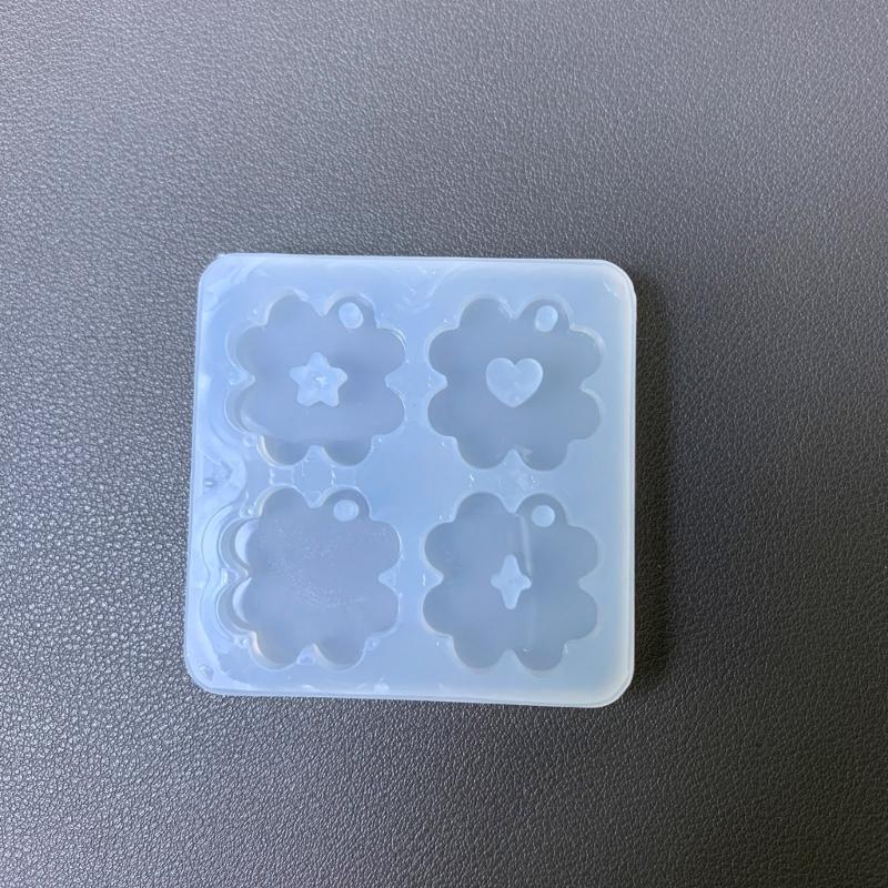 Silicone Mold Clovers Accessories Molds Practical Epoxy Resin Keychain Pendant Ornaments Mould Jewelry Making Supplies