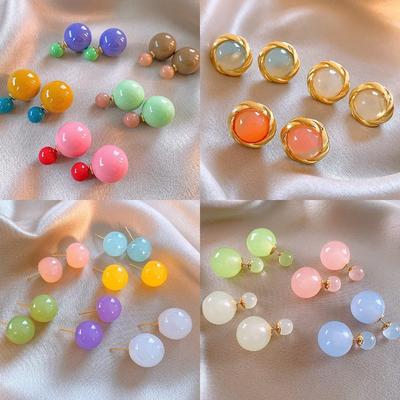 Couleur perles rondes boucles d'oreilles amour boucles d'oreilles puce simples et douces sens du design boucles d'oreilles à la mode polyvalentes femmes