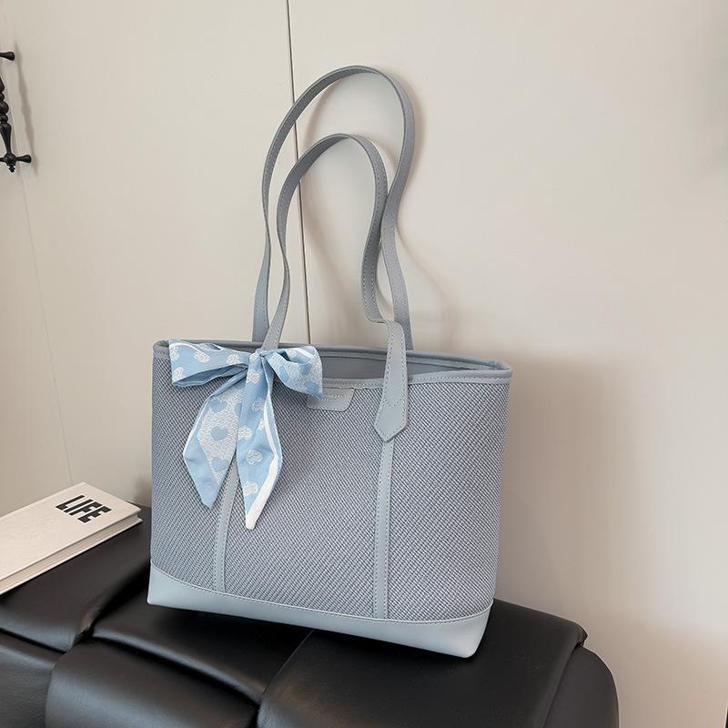 Large-capacity bag women's new high-end college student shoulder bag versatile portable commuter tote bag