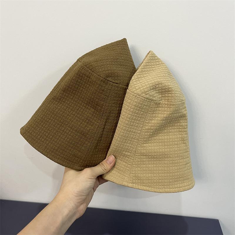 Simple crumpled bucket hat women's spring and autumn solid color versatile basin hat travel face bucket hat