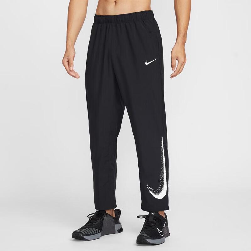 Nike Men s Woven Casual Pants L