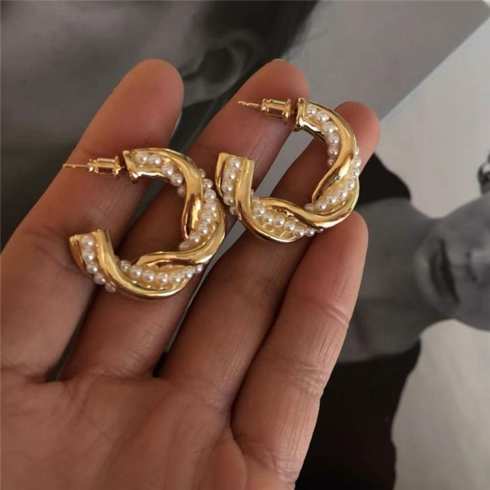 Cercei cu perle Cercei de damă de înaltă calitate