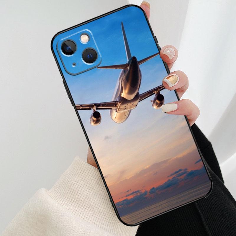 Airplane Flying Into The Sunset Phone Case For iPhone 17 Pro Max 15 14 13 11 12 16 Pro Max mini 15 16 Plus 16e 17 Air Cover