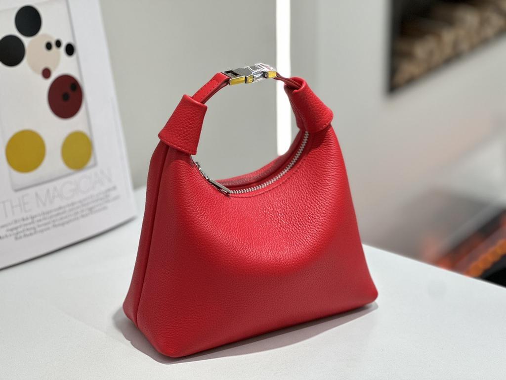 Leather lunch box bag, high-end niche casual messenger bag 2025 new hand-carried crescent bag, fashionable and simple portable