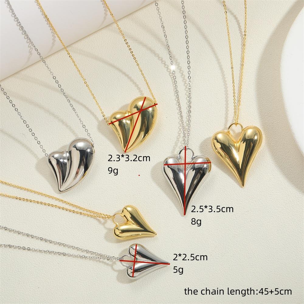 2025 New Fashion Women Geometric Elegant 14K Real Gold Heart Pendant Clavicle Chain Necklace Women Simple Luxury Necklace Jewerl