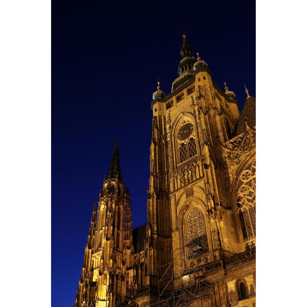 Canon EF-S24mm F2.8 STM Weitwinkel-Festbrennweite für APS-C-Kameras