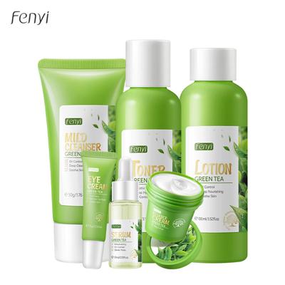 Hautpflegeproduktset der Serie „Grüner Tee“