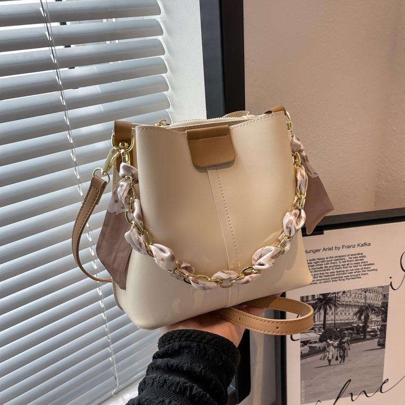 Premium texture bucket bag women's bag new trendy fashion messenger bag niche chain portable bucket bag