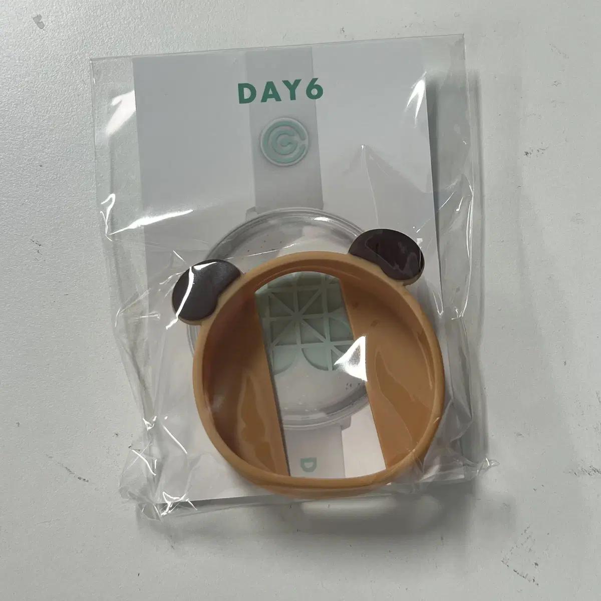 

Denimals Легкое кольцо-крышка Day6 Petite Mels Don Dowoon