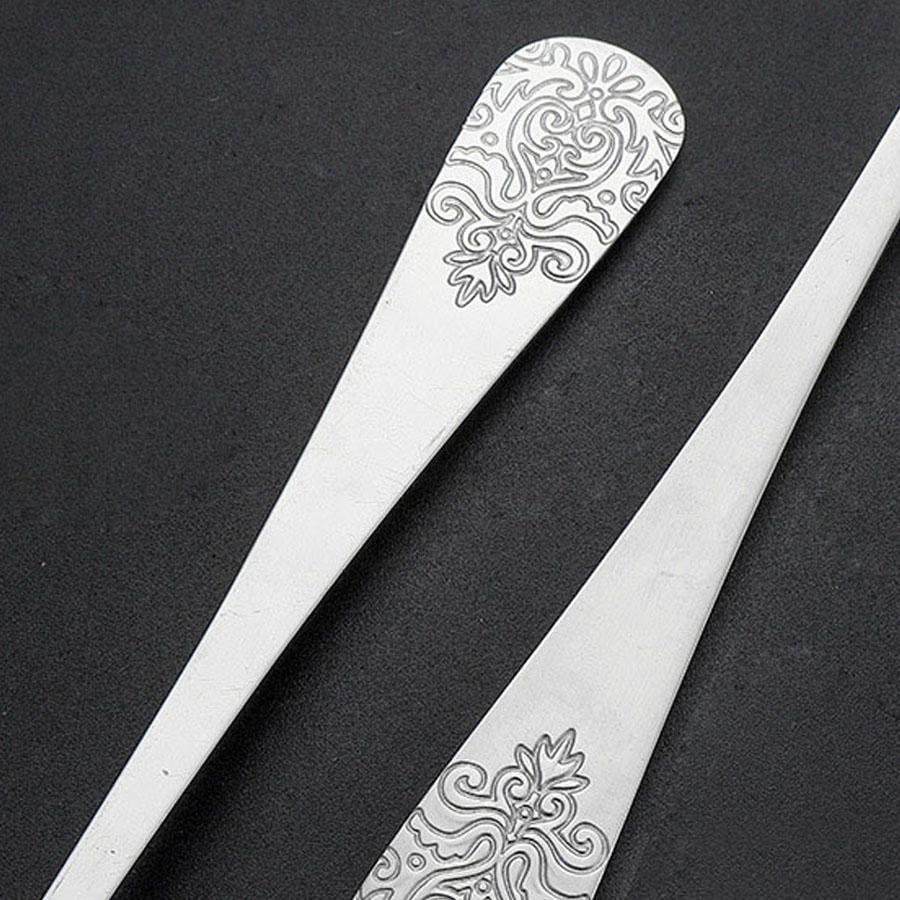 Stainless Steel Silver Tableware Cutlery Set with Knife Fork Spoon Silverware Set for Restaurant Hotel Handle Exquisite carving