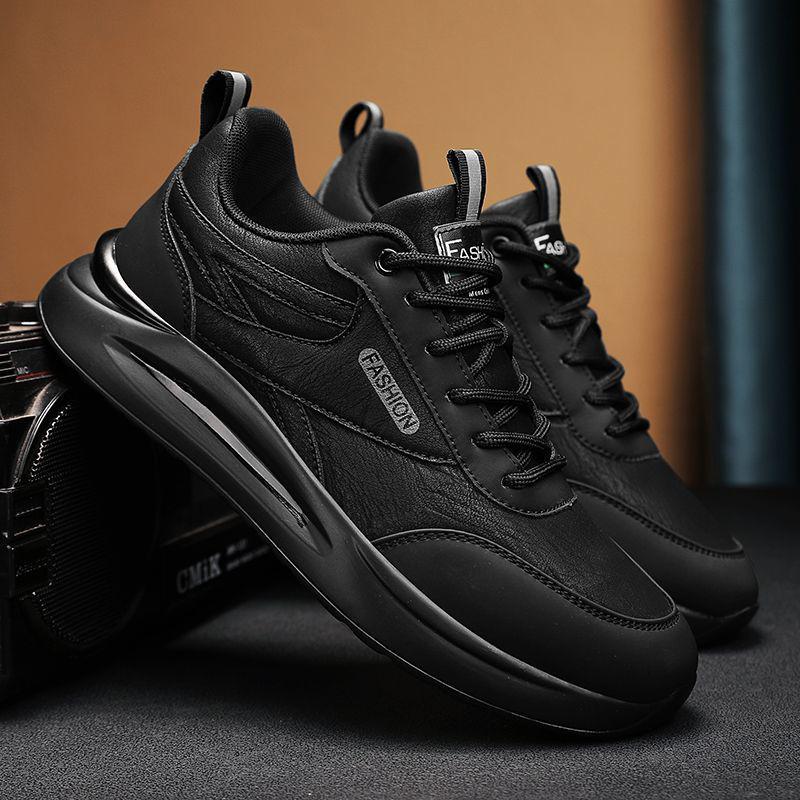 Men's Waterproof Non-slip Leather Work Shoes - Wear-resistant, Casual Fashion Sneakers for Autumn Construction.