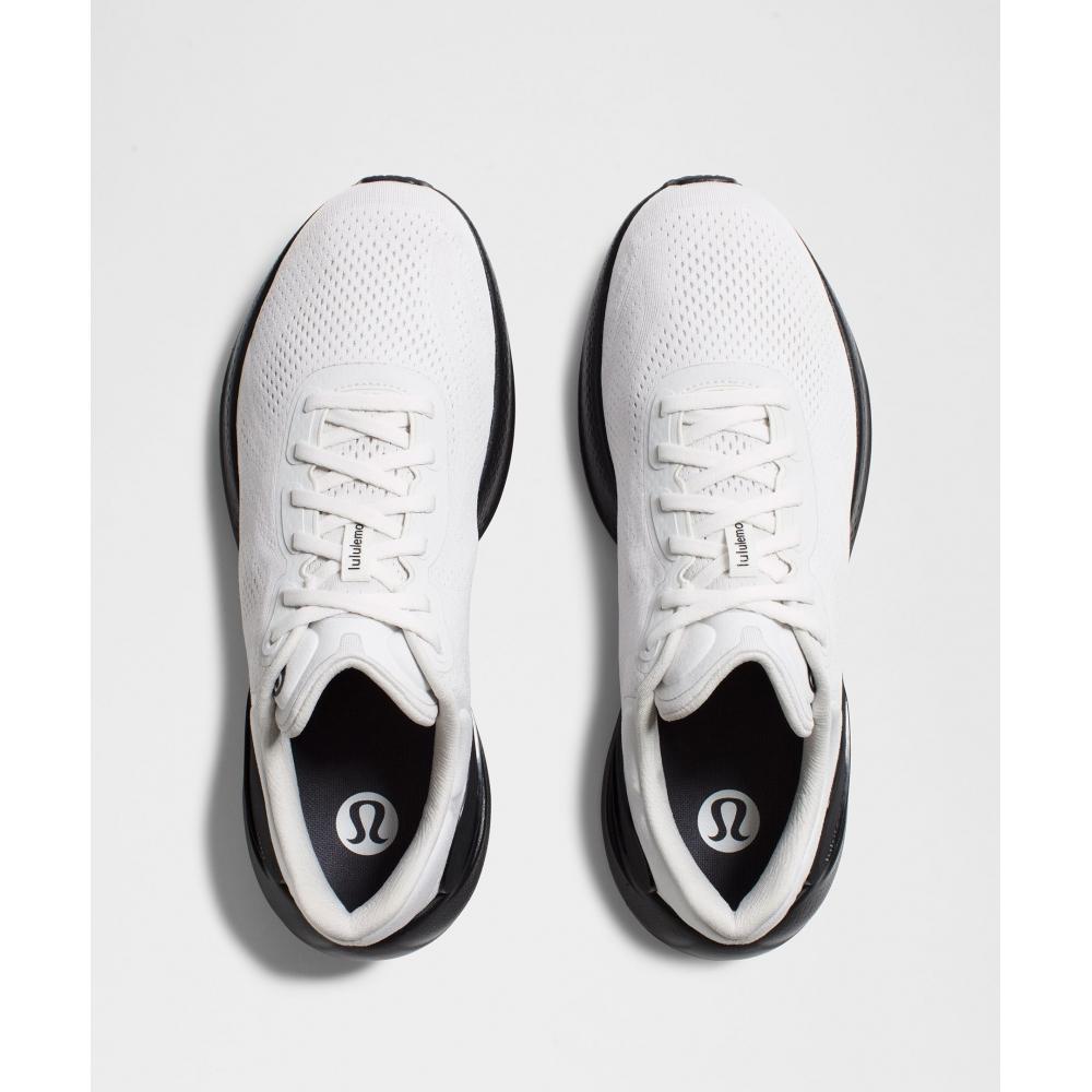 Lululemon Men S Beyondfeel Running Shoe Light Vapor Black Black