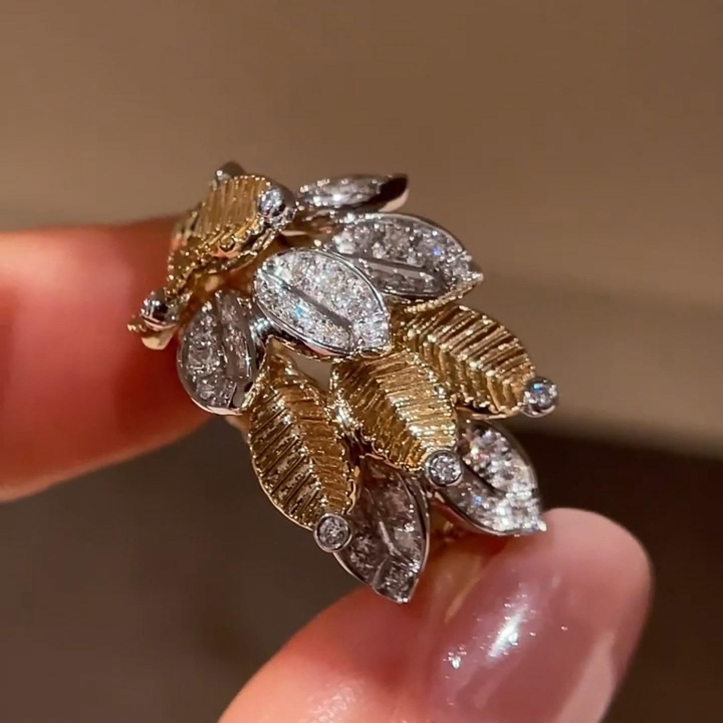 

Exquisite luxurious high-quality sparkling leaf earrings for women rings classic two tone fashion banquet jewelry sets gifts