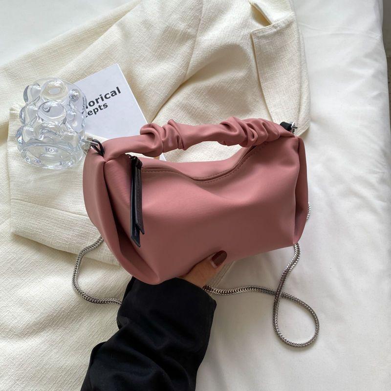 

Korean niche Internet celebrity leisure new popular chain bag simple casual portable messenger small square bag розовый