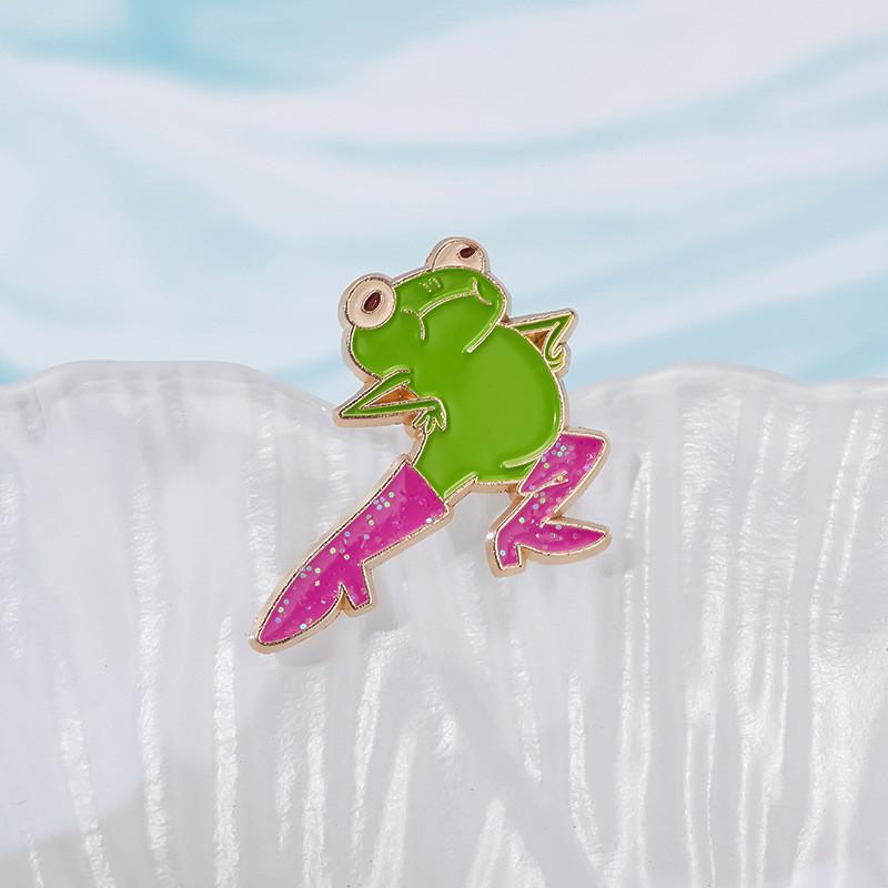Animal Funky Trendy Frog Design Brooch Pin Versatile Accessory For Men Women And