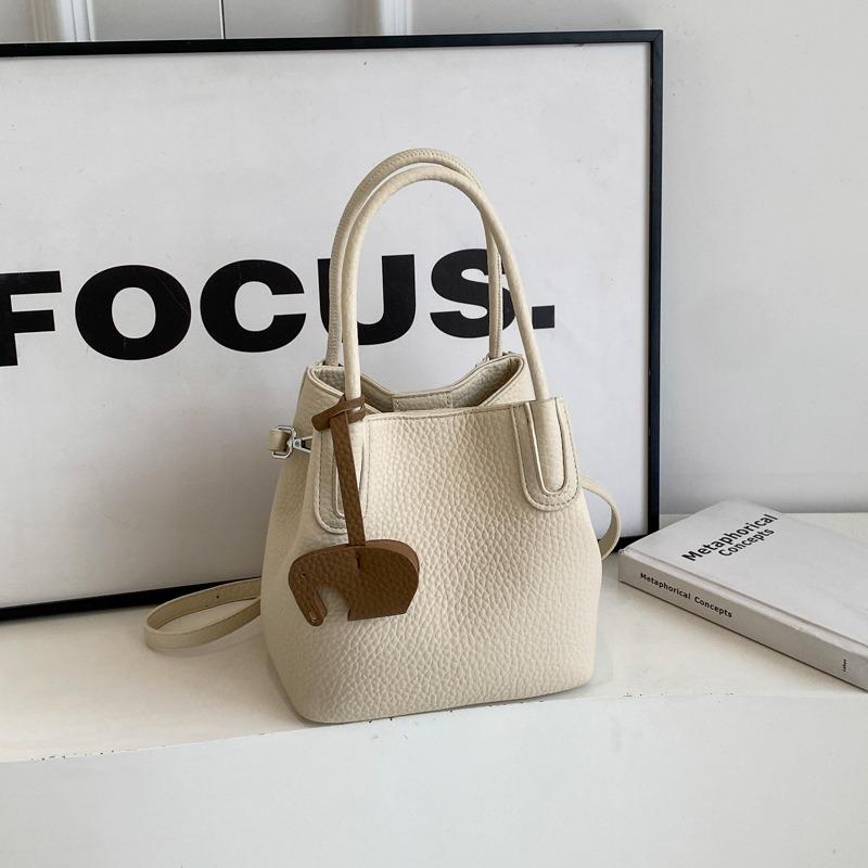 Textured Small Bag Women's Autumn New Popular Versatile Messenger Bag Fashionable Women's Portable Bucket Bag