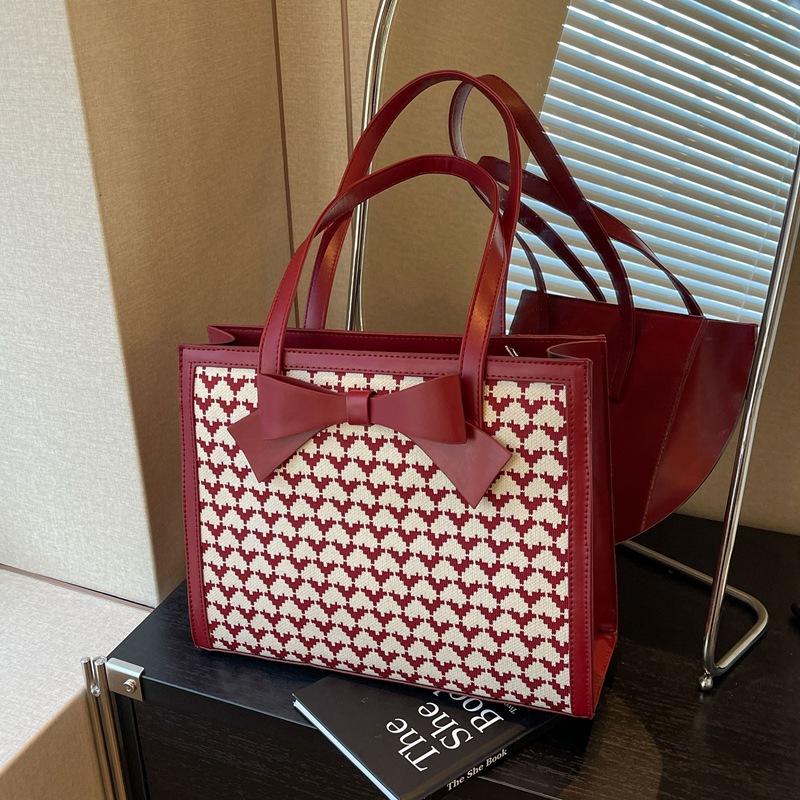 

Red wedding bag large-capacity bag women s new high-end shoulder bag bridal wedding tote bag