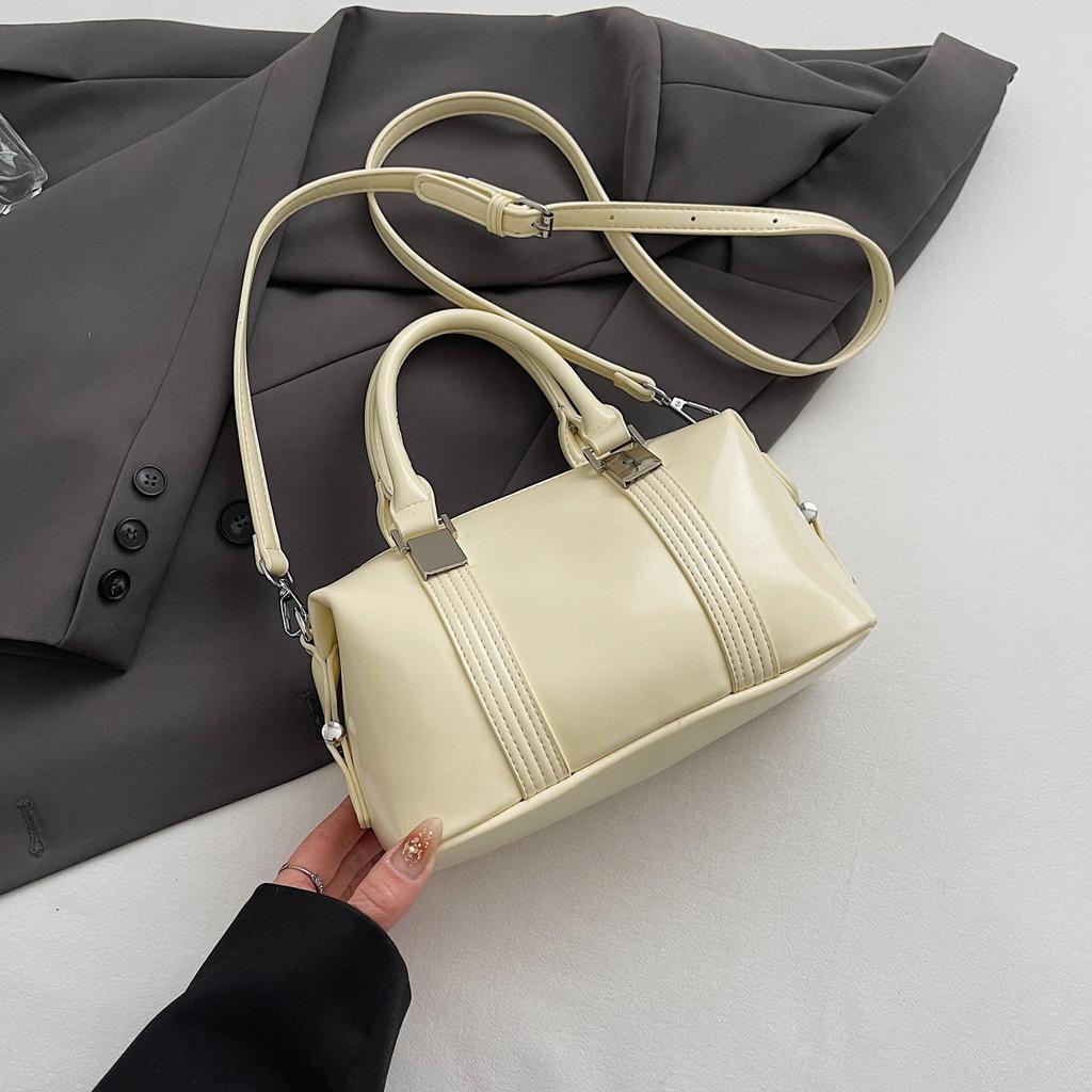 Simple Portable Pillow Bag Women's 2025 New Fashion Shoulder Pillow Bag Niche Simple Casual Oblique Span Women's Bag