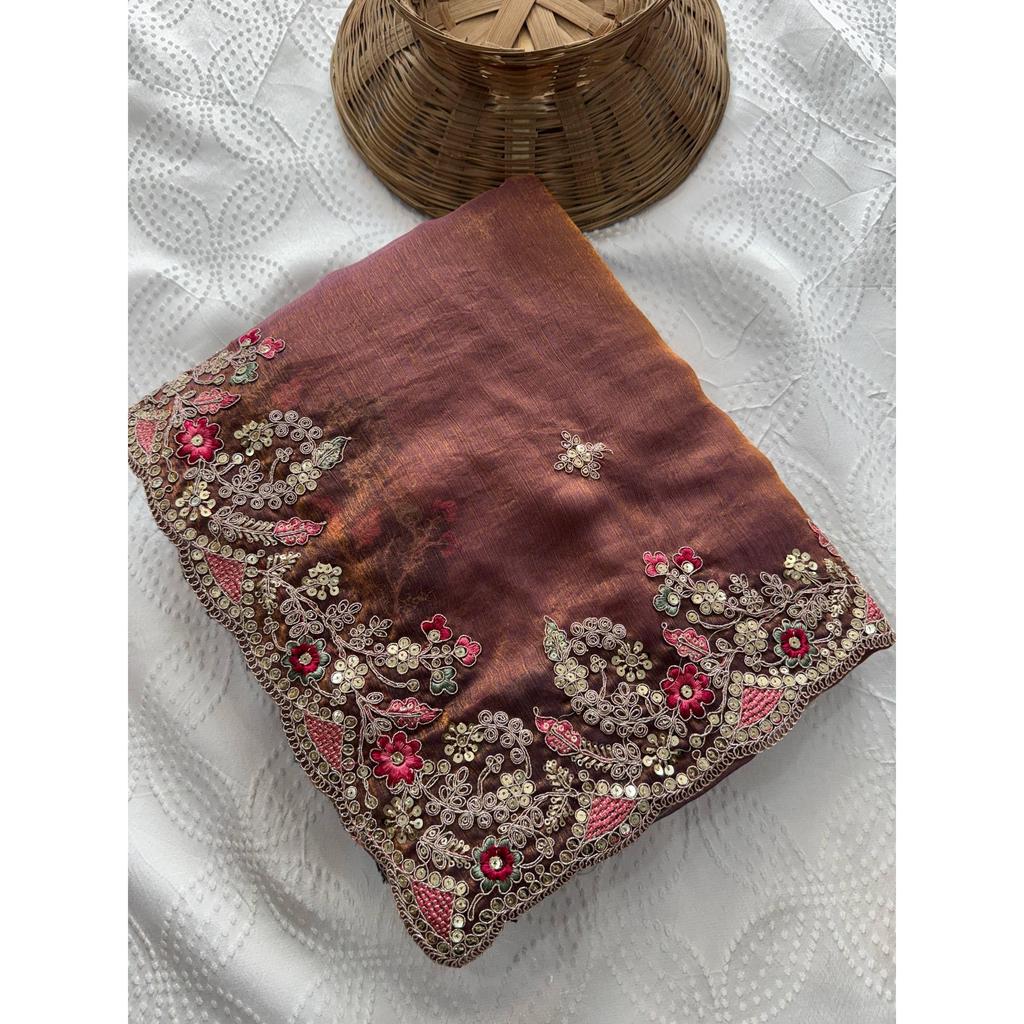 Premium Hochzeits-Spezial Kollektion bestickter Saris