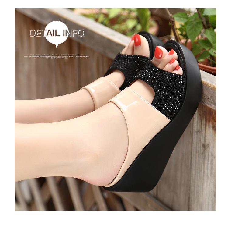 2025 Women's Korean-Style Peep-Toe Wedge Heel Slippers