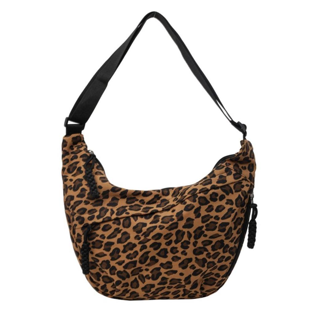 Canvas Knakworsttas met Luipaardprint, Sportieve Stijl, Casual en Veelzijdige Populaire Stoffen Tas, Draagbare en Modieuze Enkelvoudige Schouder Crossbody Tas