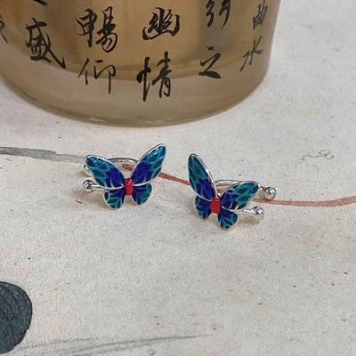 Danza de la Mariposa Clip para la Oreja de Mariposa para Mujer Estilo Étnico Retro Pendientes de Esmalte Regalo Nuevo Estilo Chino