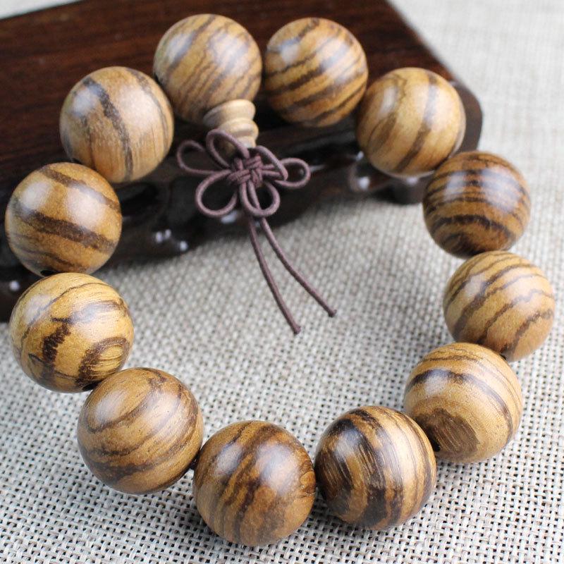 Vietnam Agarwood Bracelet: White Sand Prayer Beads - Unisex Jewelry with Natural Texture, Perfect for Couples